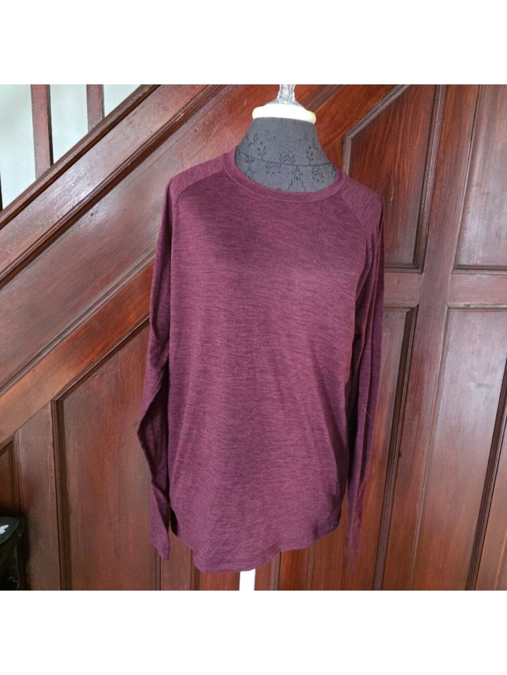 Gaiam Womens Long-Sleeve Burgundy Crew Neck Performance Shirt M